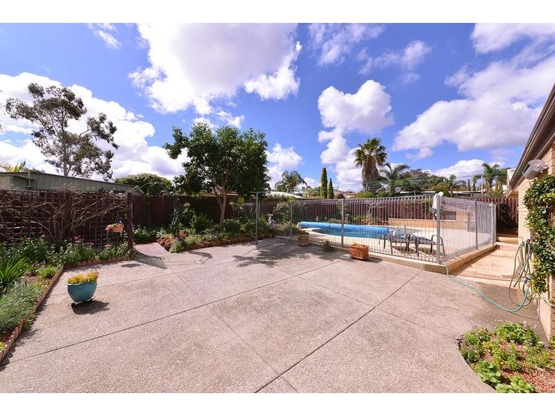 7 Beelara Way, Wanneroo WA 6065
