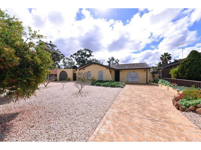 7 Beelara Way, Wanneroo WA 6065