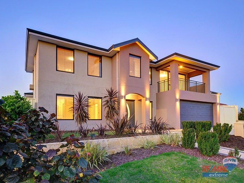 15 Strauss Boulevard, Tapping WA 6065