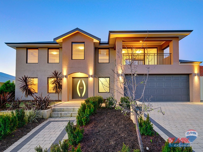 15 Strauss Boulevard, Tapping WA 6065