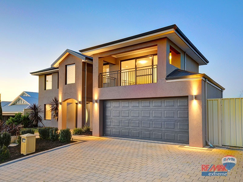 15 Strauss Boulevard, Tapping WA 6065