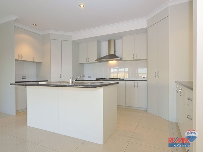 15 Strauss Boulevard, Tapping WA 6065