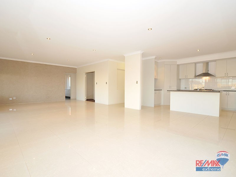 15 Strauss Boulevard, Tapping WA 6065