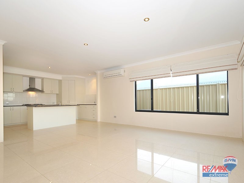 15 Strauss Boulevard, Tapping WA 6065