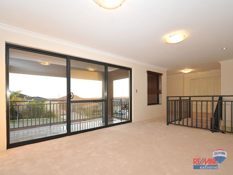 15 Strauss Boulevard, Tapping WA 6065
