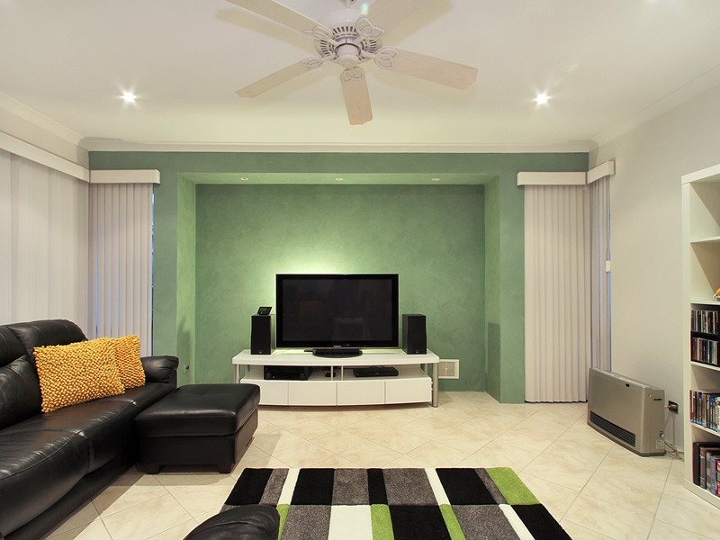 60 Benenden Avenue, Butler WA 6036