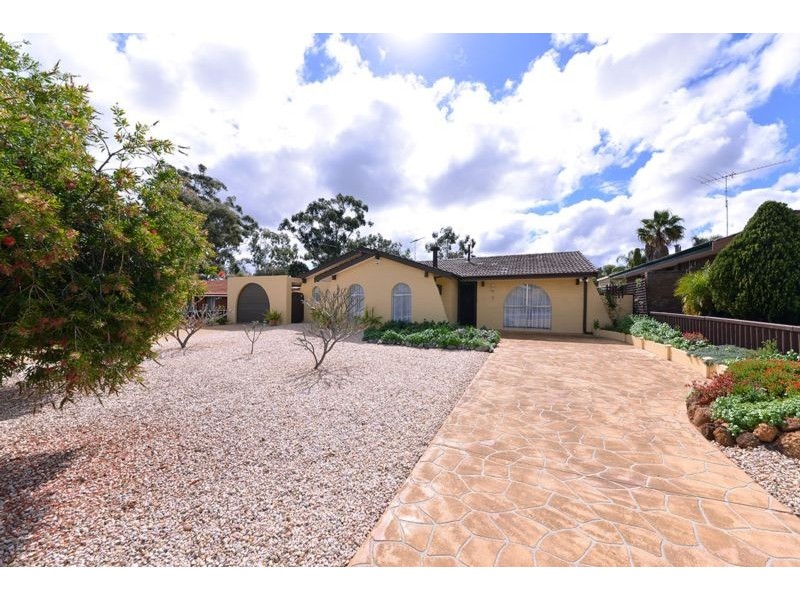 7 Beelara Way, Wanneroo WA 6065