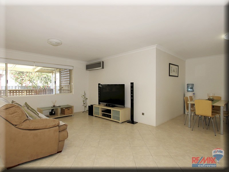 53 Burnett Drive, Clarkson WA 6030