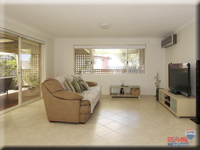 53 Burnett Drive, Clarkson WA 6030