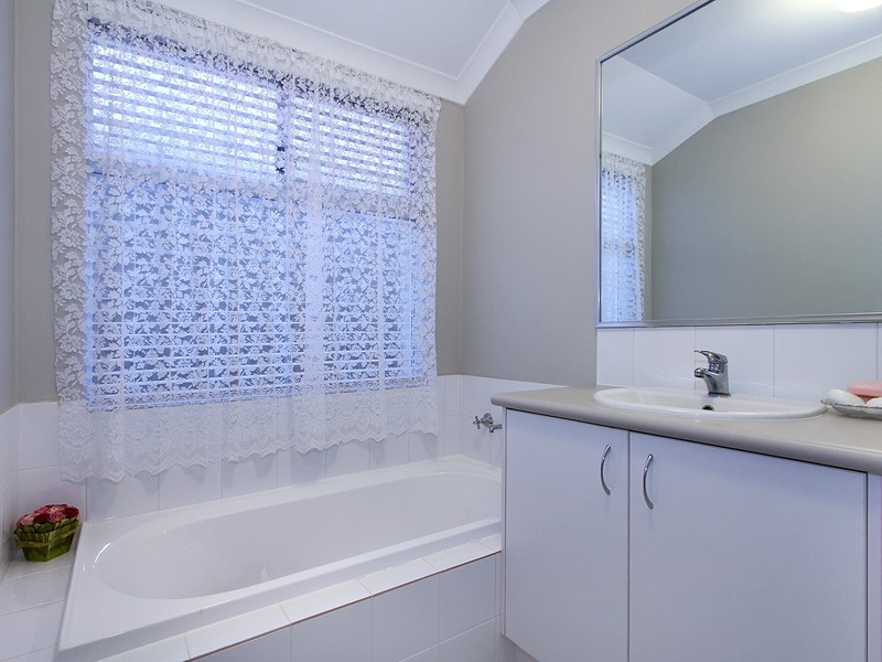 43 Newbliss Gardens, Butler WA 6036