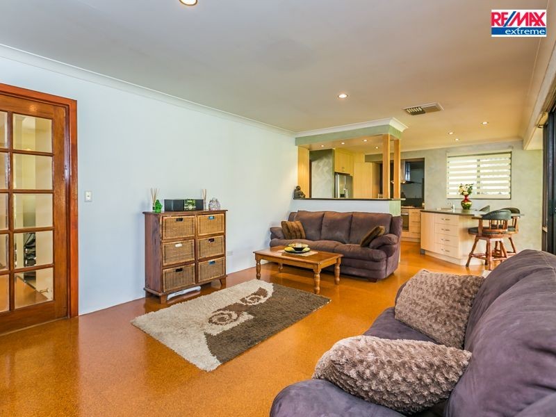 17 Fairlawn Gardens, Heathridge WA 6027