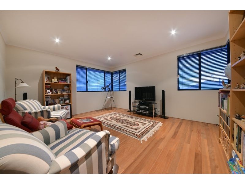 1 Dalmeny Link, Burns Beach WA 6028