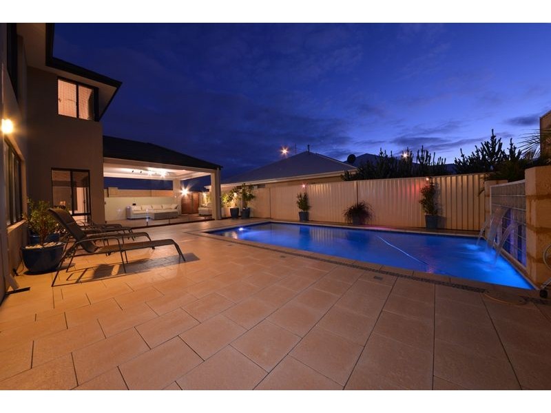 1 Dalmeny Link, Burns Beach WA 6028