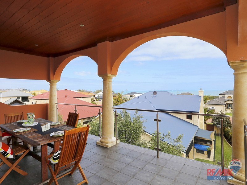 3 Jensen Rise, Iluka WA 6028