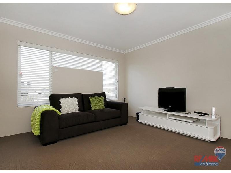 17 Seaside Ave, Yanchep WA 6035