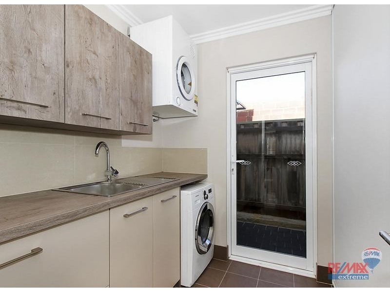 17 Seaside Ave, Yanchep WA 6035