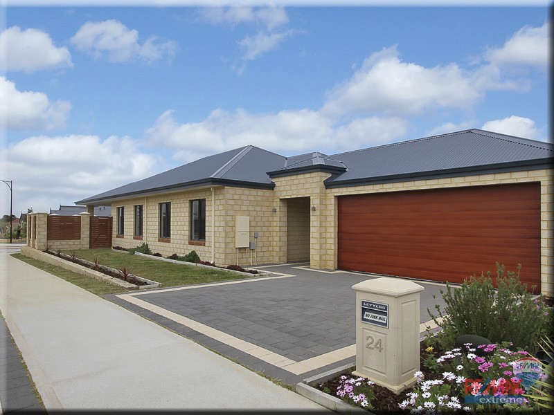 24 Pendleton Crescent, Butler WA 6036