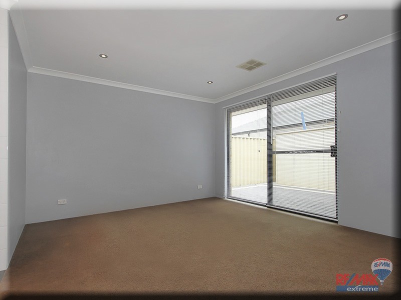 24 Pendleton Crescent, Butler WA 6036