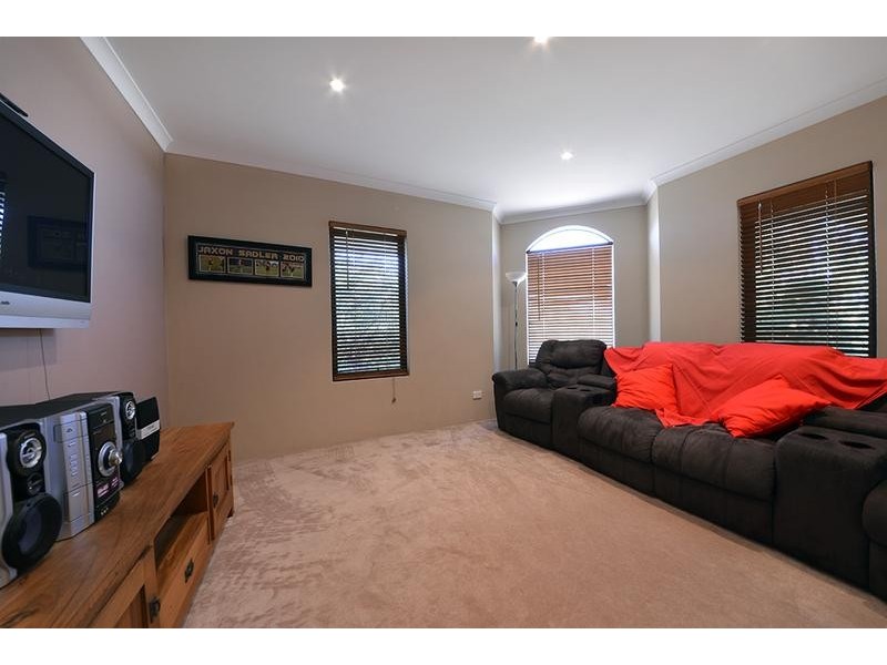 1 Jalna Way, Carramar WA 6031