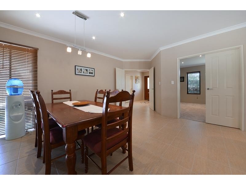 1 Jalna Way, Carramar WA 6031