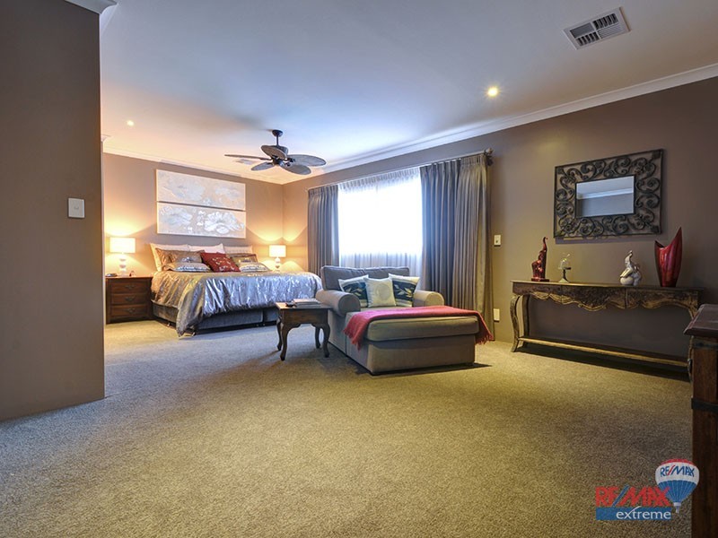 4 Redgate Link, Pearsall WA 6065