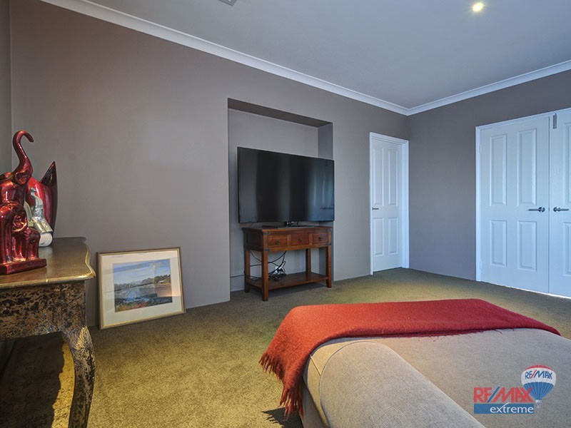 4 Redgate Link, Pearsall WA 6065