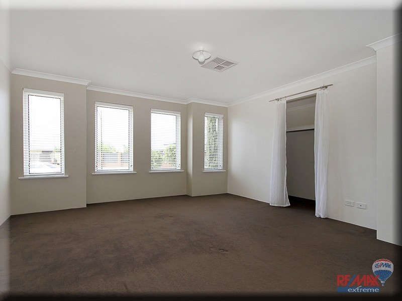 8 Alderton Road, Butler WA 6036