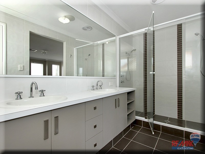 8 Alderton Road, Butler WA 6036