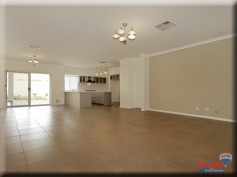 8 Alderton Road, Butler WA 6036