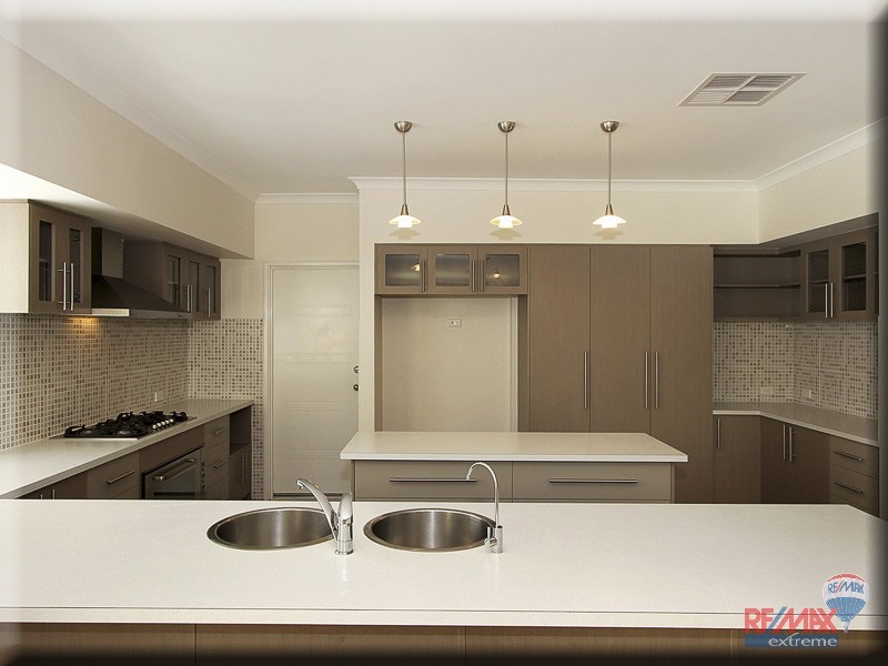 8 Alderton Road, Butler WA 6036