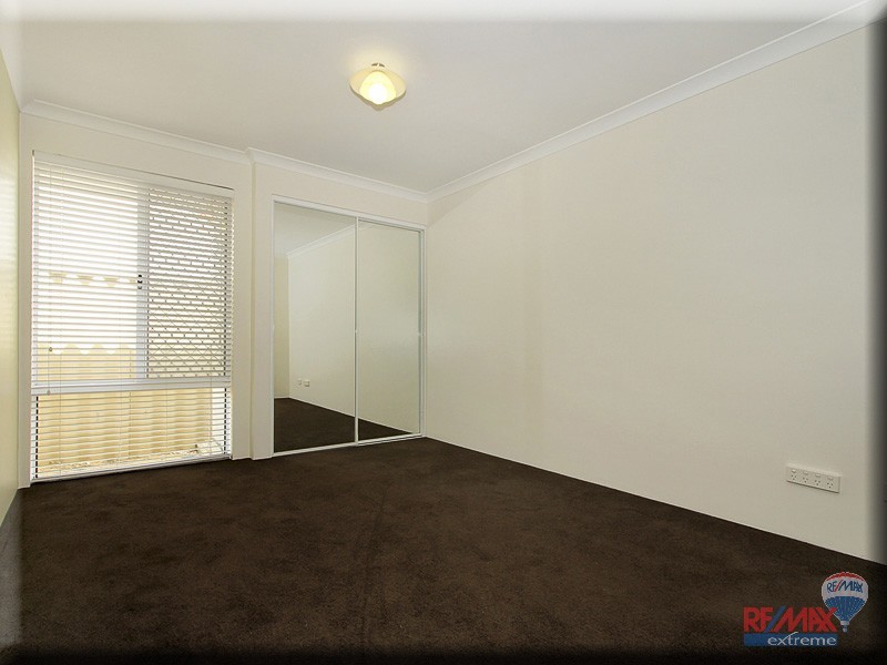 8 Alderton Road, Butler WA 6036