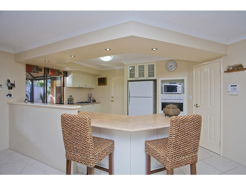 19 Hinckley Parkway, Hocking WA 6065