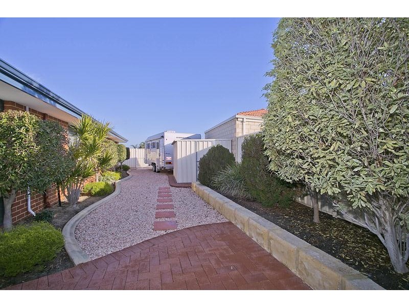 19 Hinckley Parkway, Hocking WA 6065