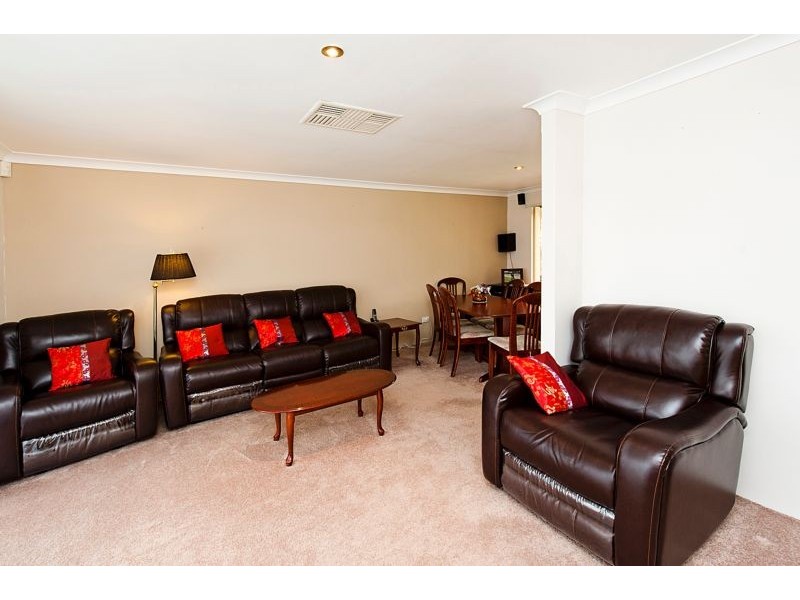 21 Napier Road, Marangaroo WA 6064