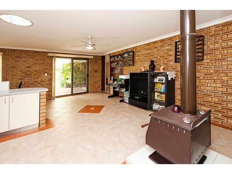 21 Napier Road, Marangaroo WA 6064