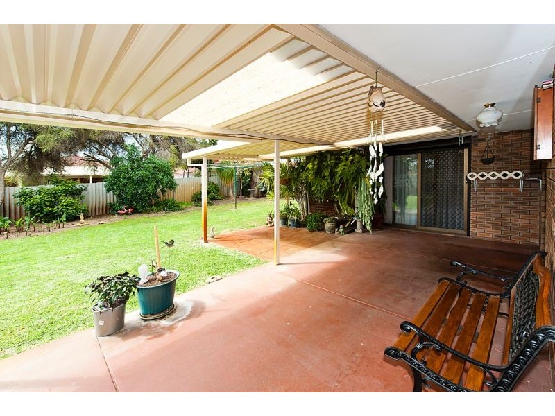 21 Napier Road, Marangaroo WA 6064