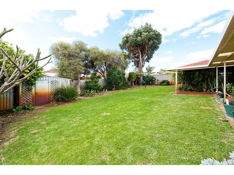 21 Napier Road, Marangaroo WA 6064