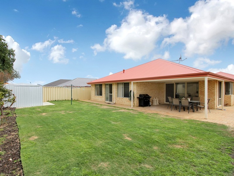 8 Woodstock Way, Butler WA 6036