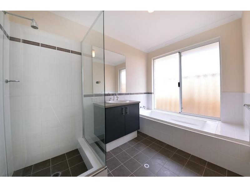 42 Dirleton Loop, Butler WA 6036