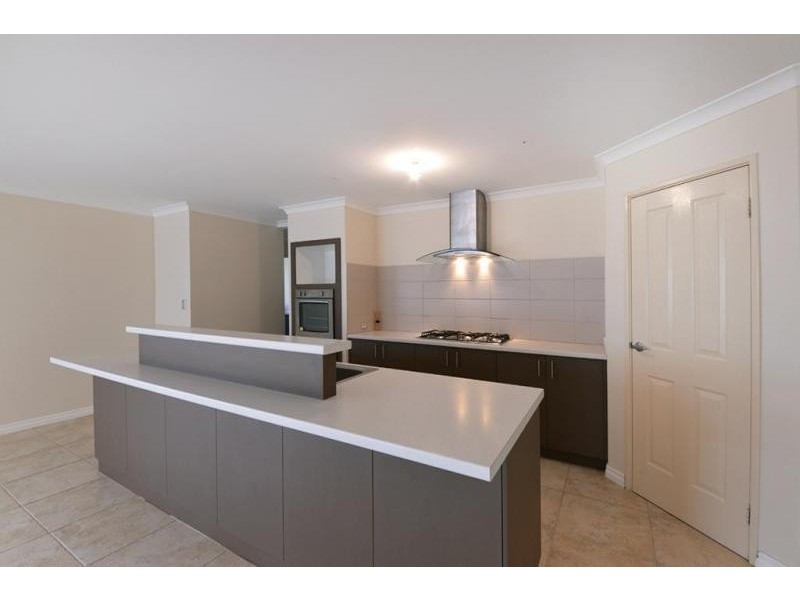 42 Dirleton Loop, Butler WA 6036