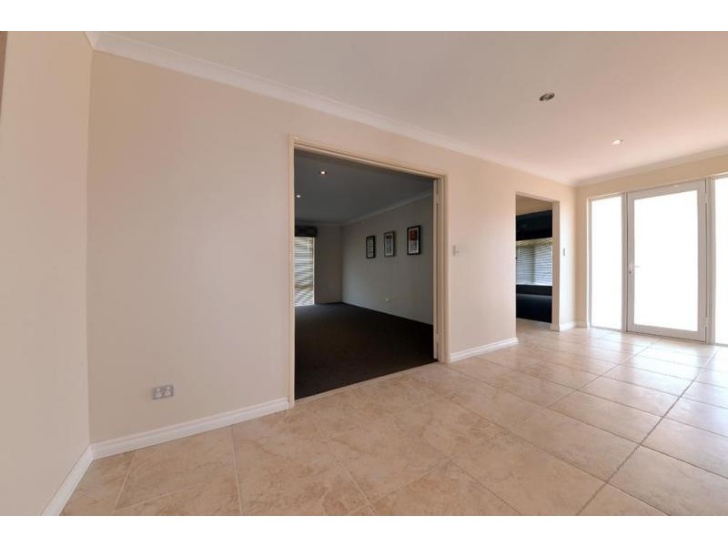 42 Dirleton Loop, Butler WA 6036