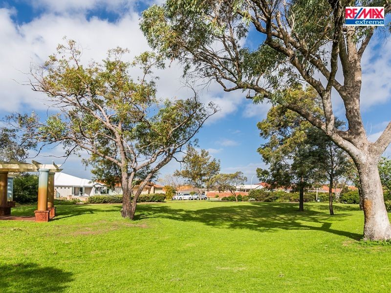 6 Ardisia Way, Woodvale WA 6026