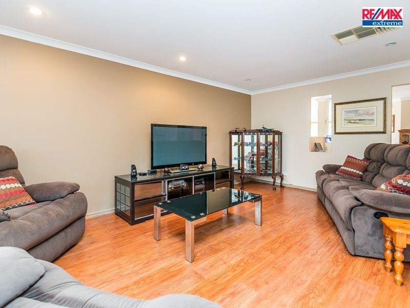 6 Ardisia Way, Woodvale WA 6026