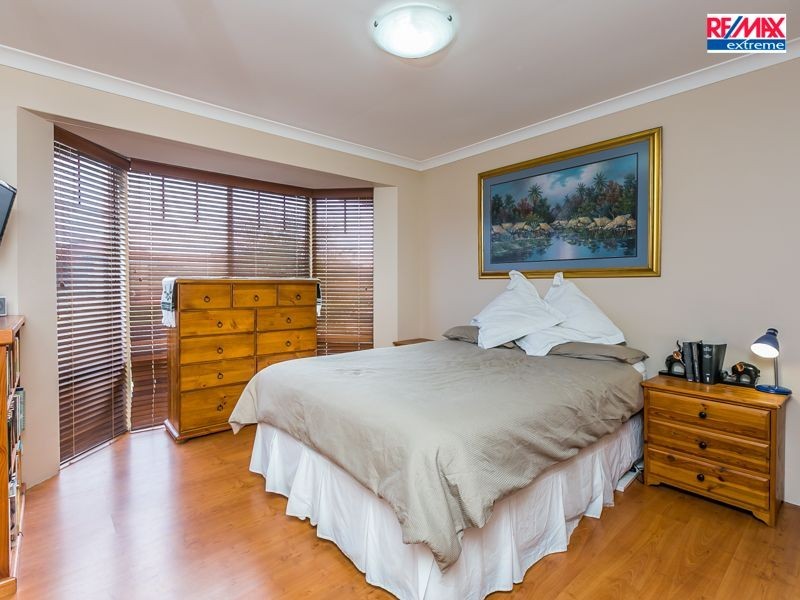 6 Ardisia Way, Woodvale WA 6026