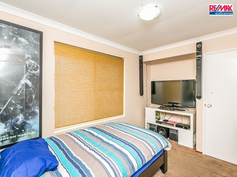 6 Ardisia Way, Woodvale WA 6026