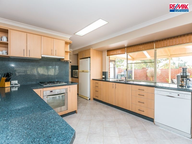 6 Ardisia Way, Woodvale WA 6026