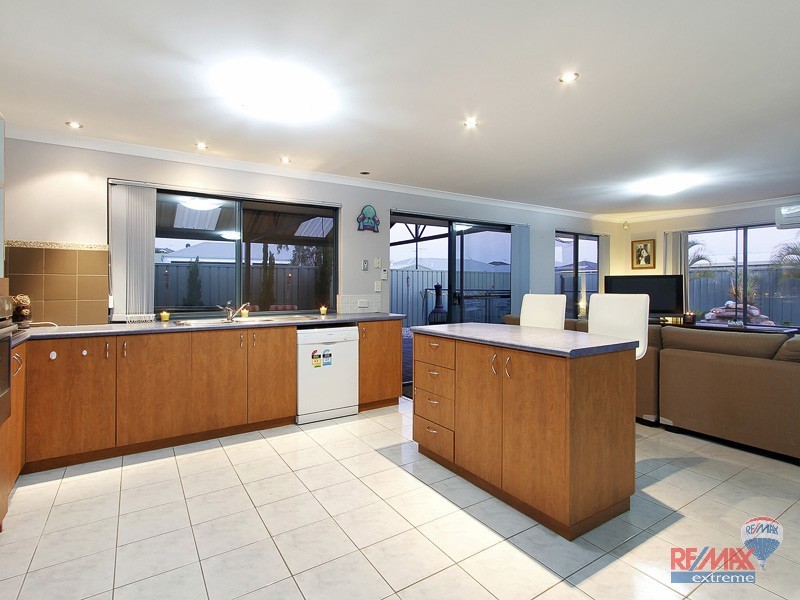 20 Pennine Pass, Merriwa WA 6030