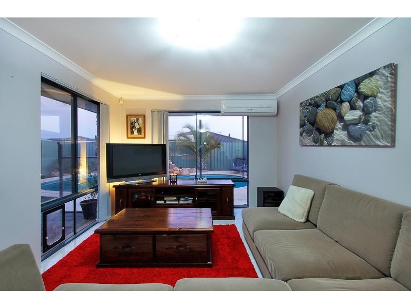 20 Pennine Pass, Merriwa WA 6030