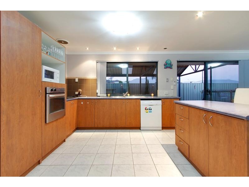 20 Pennine Pass, Merriwa WA 6030