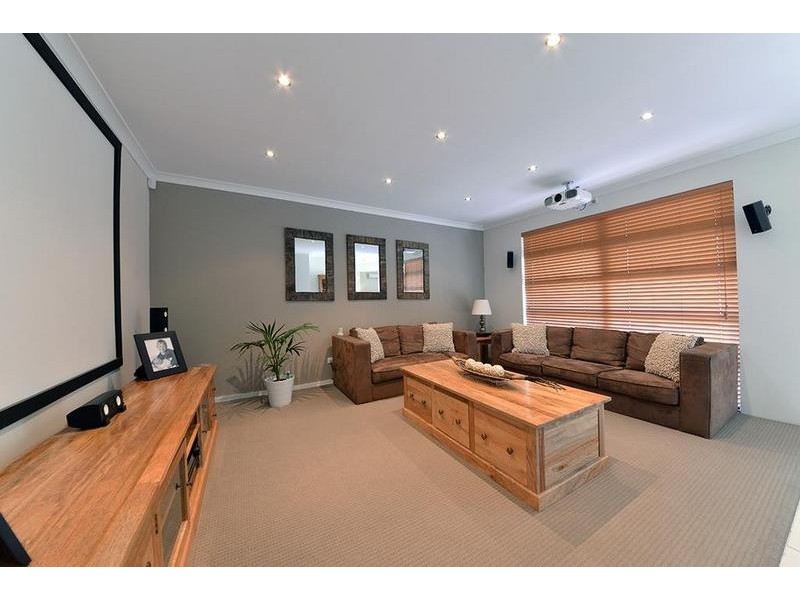 23 Lareema Gardens, Banksia Grove WA 6031